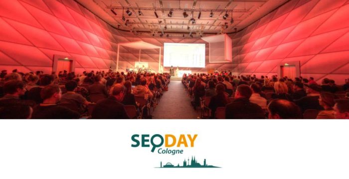 Zu sehen ist ein Veranstaltungsraum des SEO-Days